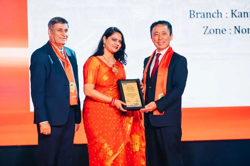 Awards at an Indian event in Turkey, Istanbul